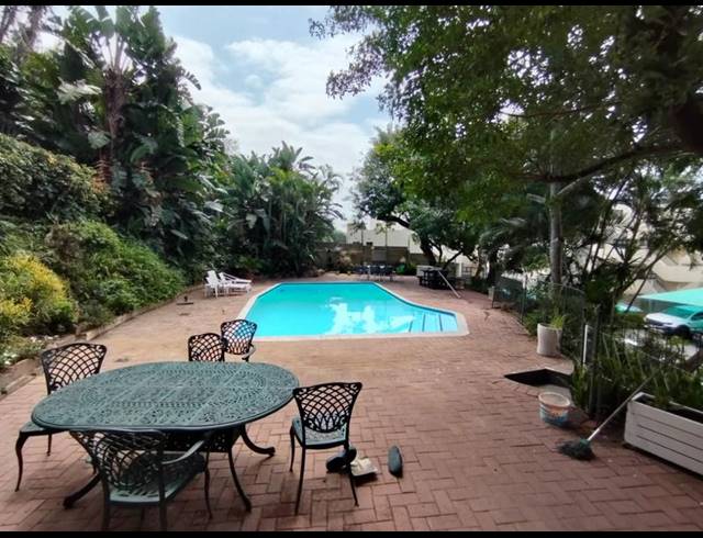 3 BEDROOM TOWNHOUSE FOR SALE IN UMHLANGA CENTRAL